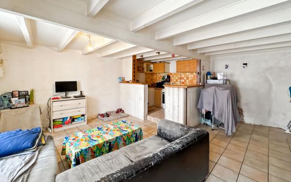 Maison à vendre    2 pièces •  Saint-Astier