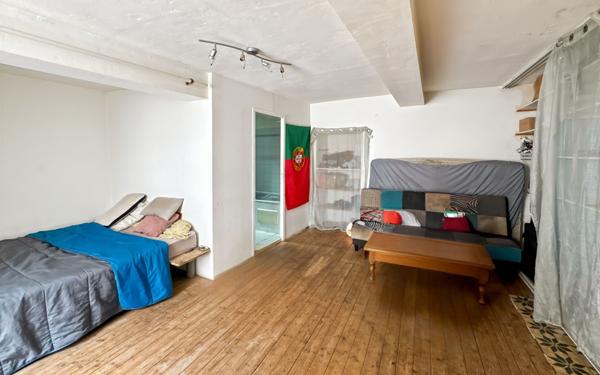 Maison à vendre    2 pièces •  Saint-Astier