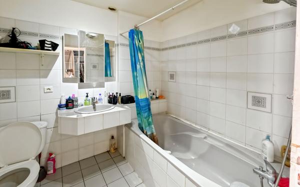 Maison à vendre    2 pièces •  Saint-Astier