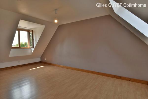 20MN de BERNAY, MAISON NORMANDE, T10 206M² 269500€ 1200M² de terrain.