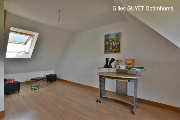 20MN de BERNAY, MAISON NORMANDE, T10 206M² 269500€ 1200M² de terrain.