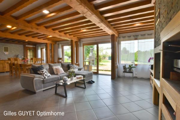 20MN de BERNAY, MAISON NORMANDE, T10 206M² 269500€ 1200M² de terrain.