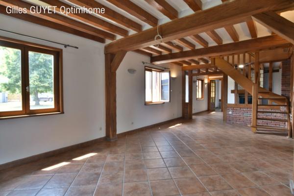 20MN de BERNAY, MAISON NORMANDE, T10 206M² 269500€ 1200M² de terrain.