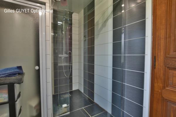 20MN de BERNAY, MAISON NORMANDE, T10 206M² 269500€ 1200M² de terrain.