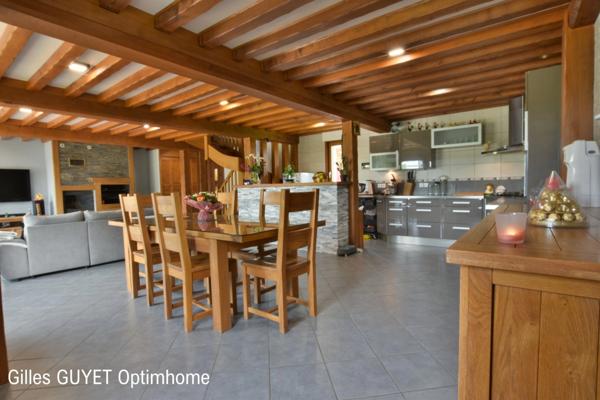 20MN de BERNAY, MAISON NORMANDE, T10 206M² 269500€ 1200M² de terrain.