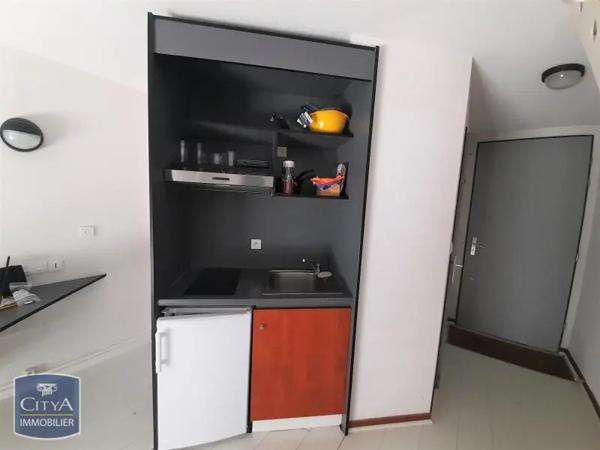 Appartement à louer 1 pièce 28.8m² Chasseneuil-du-Poitou (86360)