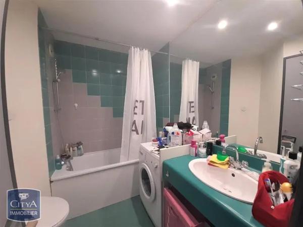 Appartement à louer 1 pièce 28.8m² Chasseneuil-du-Poitou (86360)