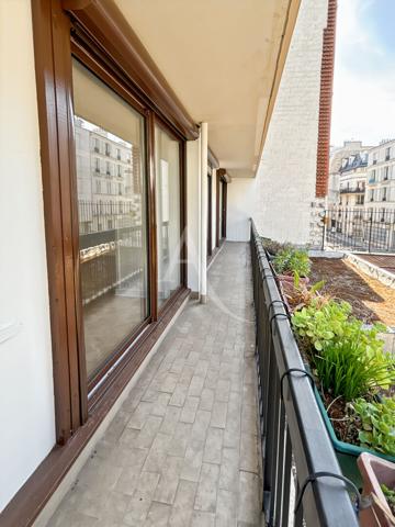 Appartement Familial 5 Pièces de 104,68 m² avec Vaste Balcon Filant Paris 12ème - Métro Dugommier