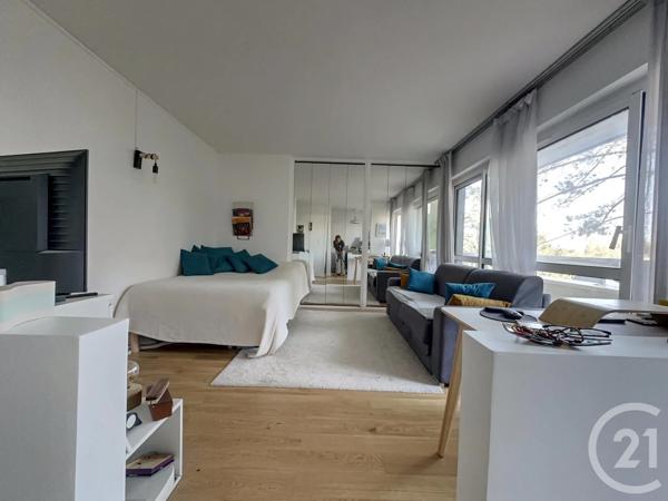 Appartement F1 à vendre  1 pièce - 30 m 2   BOUGIVAL  - 78