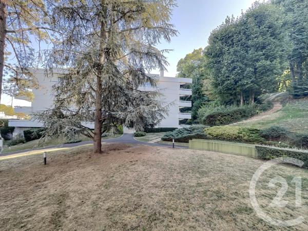Appartement F1 à vendre  1 pièce - 30 m 2   BOUGIVAL  - 78