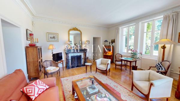 Un manoir XIXe, 5.45 hectares de nature, à seulement quelques minutes du centre historique de Sarlat / Dordogne., SARLAT LA CANEDA