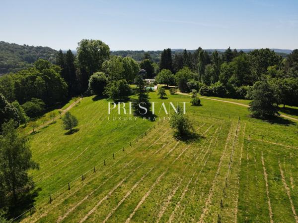 Un manoir XIXe, 5.45 hectares de nature, à seulement quelques minutes du centre historique de Sarlat / Dordogne., SARLAT LA CANEDA