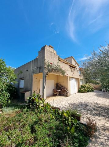 Cap sud - Maison indépendante comprenant 2 logements et 2 garages