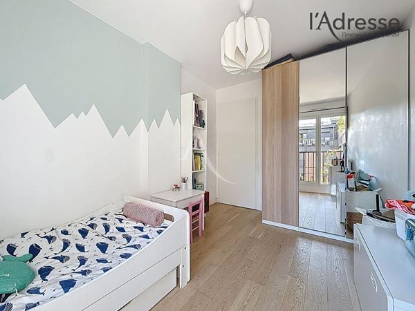 PUTEAUX/ Quartier des Arts - Appartement 4 pièces 82m² - 1 Balcon - 1 Parking