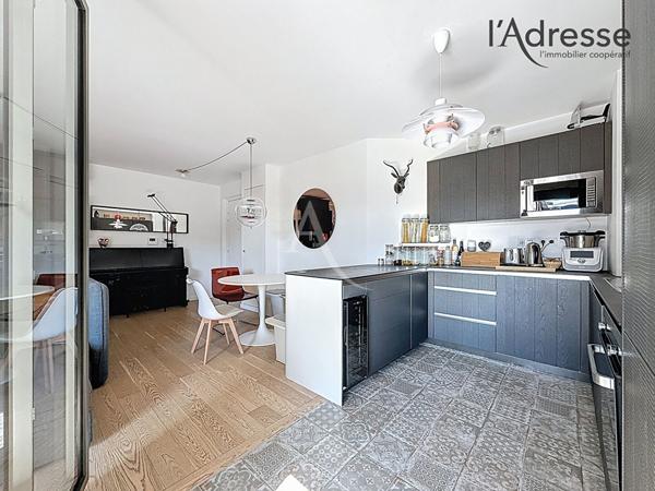 PUTEAUX/ Quartier des Arts - Appartement 4 pièces 82m² - 1 Balcon - 1 Parking