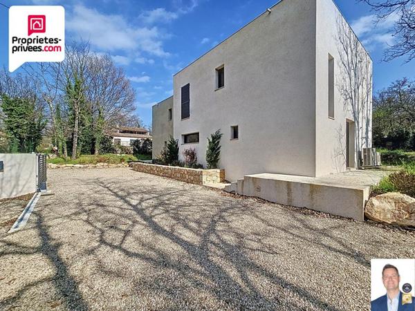 MAISON CONTEMPORAINE NEUVE 4 PIECES 113 M2 jumelée avec terrain de 460 M2