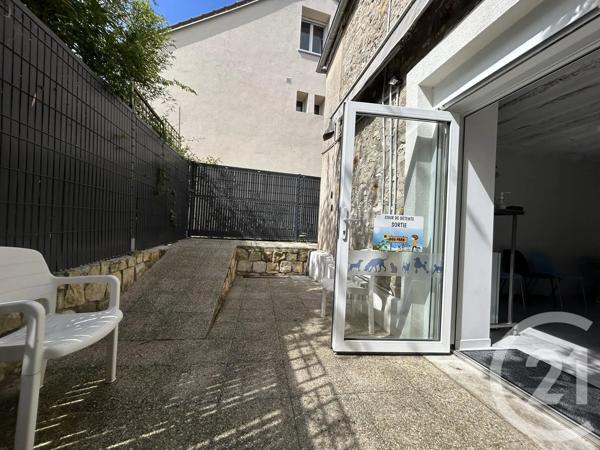 Immeuble à vendre  78,65 m 2   AVON  - 77