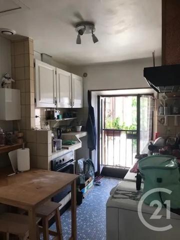 Immeuble à vendre  78,65 m 2   AVON  - 77