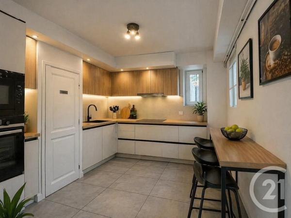 Immeuble à vendre  78,65 m 2   AVON  - 77