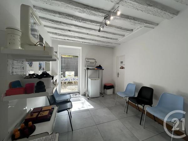 Immeuble à vendre  78,65 m 2   AVON  - 77