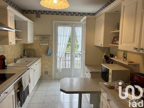 Pavillon 7 pièces de 122 m² à Nouan-le-Fuzelier (41600)