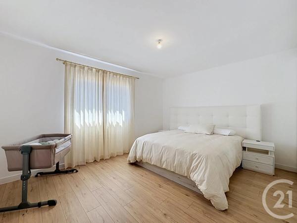 Maison à vendre  5 pièces - 138 m 2   ST DENIS EN VAL  - 45