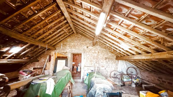 Island (89200) Longère bourguignonne située dans le secteur d' ISLAND au prix de 246 100 €.