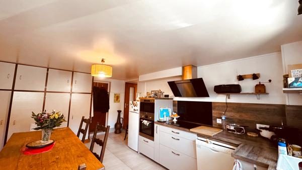 Island (89200) Longère bourguignonne située dans le secteur d' ISLAND au prix de 246 100 €.