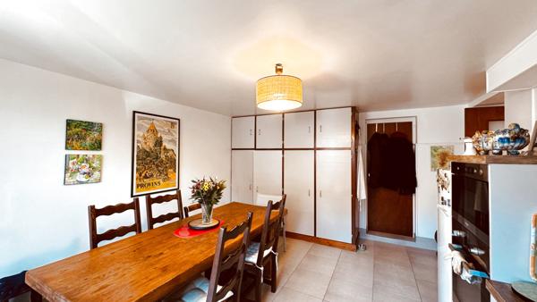 Island (89200) Longère bourguignonne située dans le secteur d' ISLAND au prix de 246 100 €.