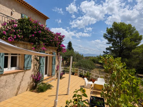 Maison
         7 pièces
        - 198 m² Exclusivité 599 000 € *