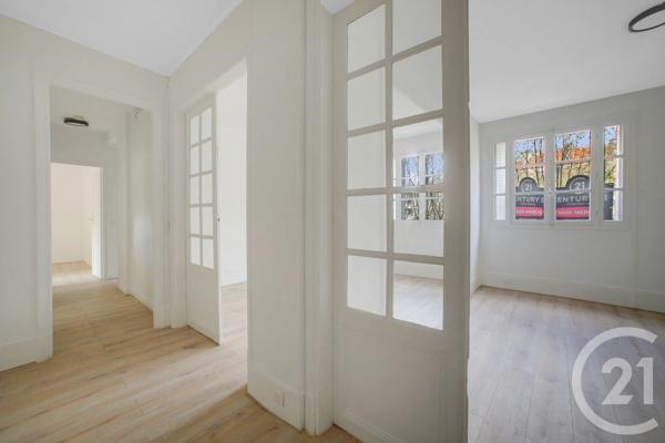 Appartement F3 à vendre  3 pièces - 68,39 m 2   MONTROUGE  - 92