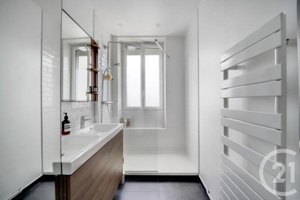 Appartement F3 à vendre  3 pièces - 68,39 m 2   MONTROUGE  - 92