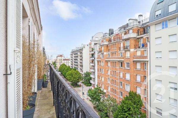 Appartement F3 à vendre  3 pièces - 68,39 m 2   MONTROUGE  - 92