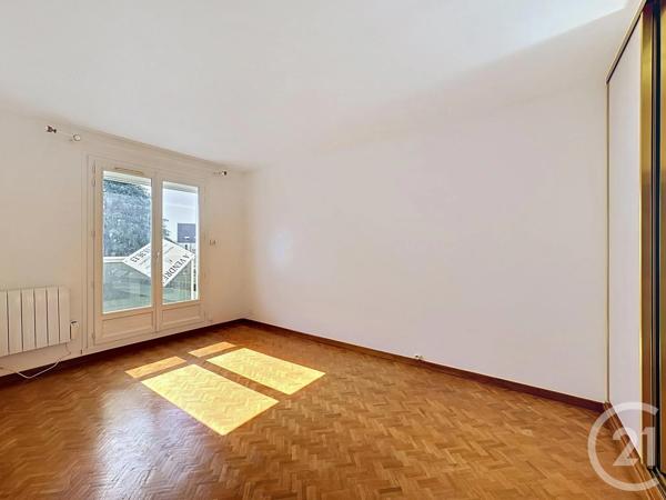 Appartement T3 à vendre  3 pièces - 84,19 m 2   OLIVET  - 45
