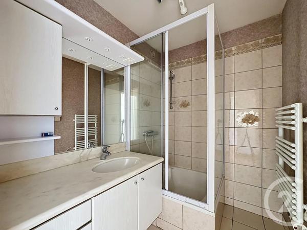 Appartement T3 à vendre  3 pièces - 84,19 m 2   OLIVET  - 45