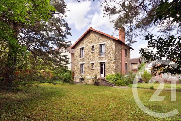 Maison à vendre  5 pièces - 110 m 2   MONTGERON  - 91