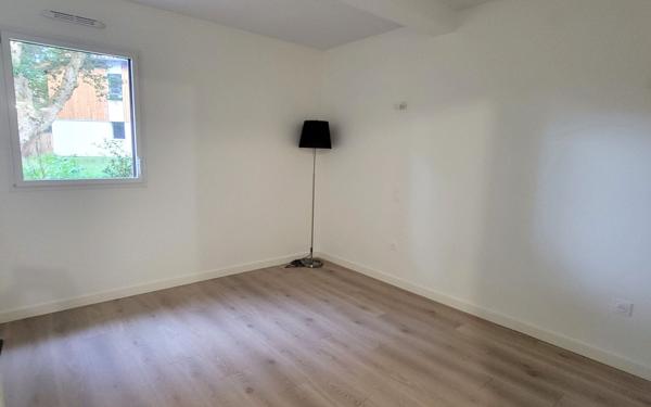 Maison à vendre    2 pièces •  Capbreton