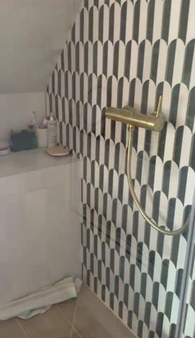 Vente
                Appartement9 m² - 1 Pièce -
                    PARIS (75008)