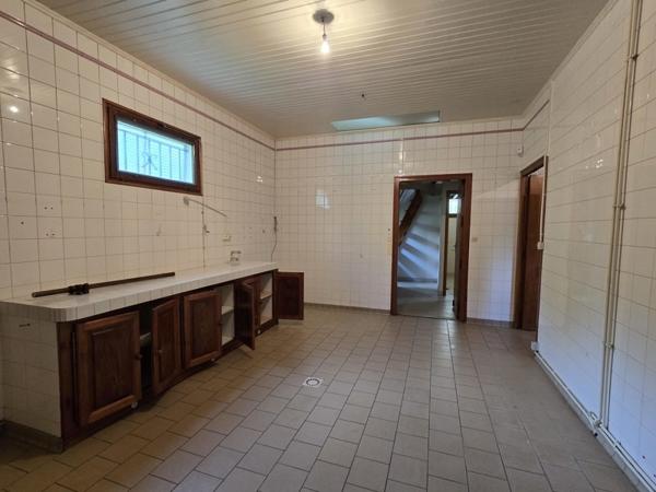 Terrain à vendre |  Saint-Germain-de-Lusignan |  2555 m²