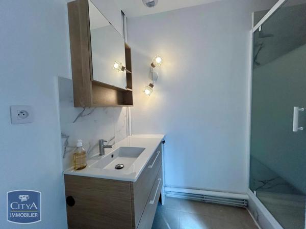 Appartement à louer 2 pièces 38.45m² Chartres (28000)