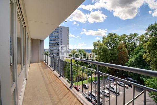 APPARTEMENT À LOUER DE 4 PIÈCES DE 98,00 M²