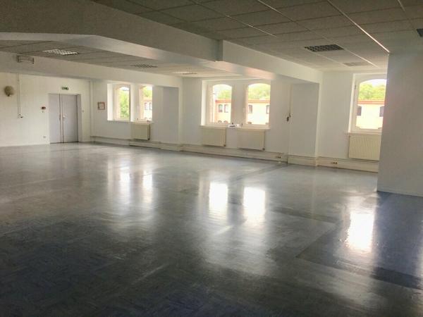 BUREAUX à LOUER de 773 m²