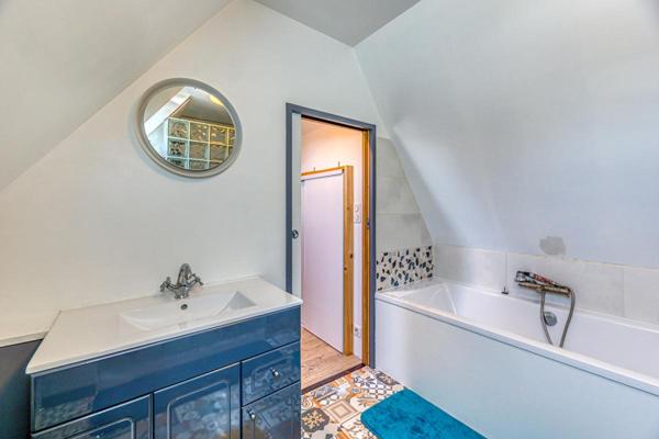 Dix minutes des plages, 6 pièce(s) 3 chambres  plain-pied possible / Calme