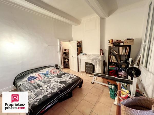 RIANS Appartement T2 2 -ème étage loué lumineux 45 m²