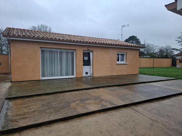 Belle maison de 188 m2 idéal pour famille ou activité libéral le plus une annexe de 70 m2 un terrain en partie constructible a voir rapidement.