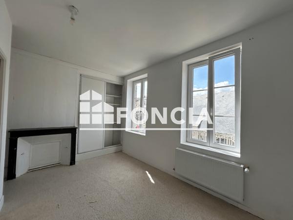 Location Appartement 4 pièces 79.59 m² - 106 RUE GRANDE Orbec 14290