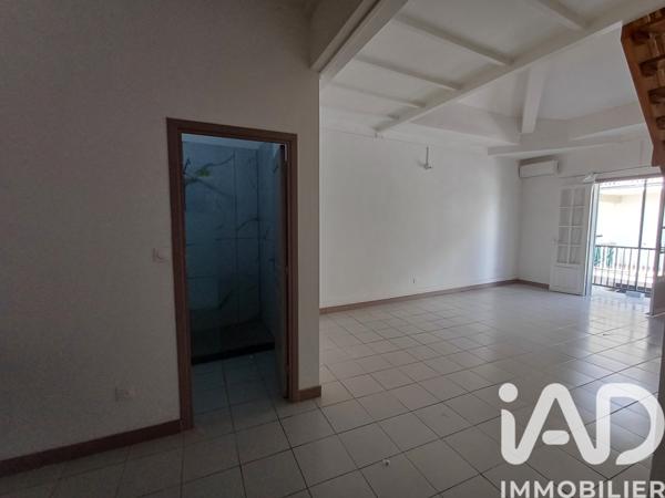 Location studio 30 m² Saint-Louis