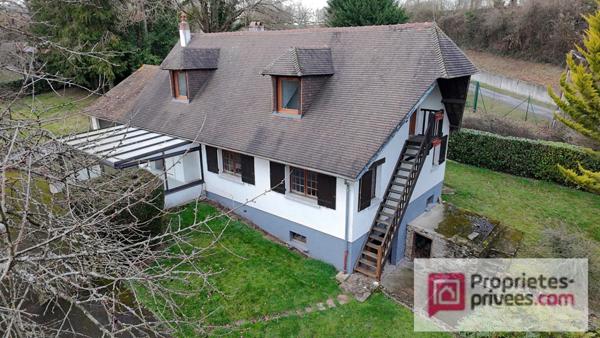 Grande maison familiale aux portes de Lisieux, dans un environnement boisé