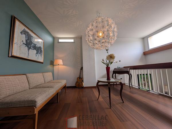 Maison d'architecte avec vue panoramique sur la Chaîne des Puys ! Terrain de 2 600 m² divisible