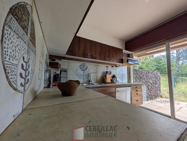 Maison d'architecte avec vue panoramique sur la Chaîne des Puys ! Terrain de 2 600 m² divisible